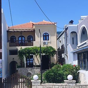 Smaragda Hotel